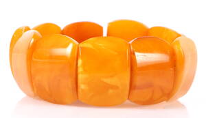 Dansk ravarmbånd, ca. 1920.