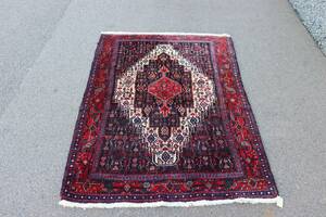 Sennhe, Iran, handknuten matta, 183x120cm