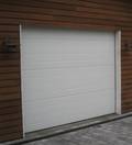 El-drevet leddelt garageport, 240x200 cm. med 3 fjernbetjeninger. Model 4