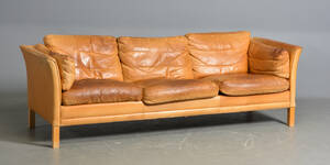 Mogens Hansen, sofa i patineret cognac