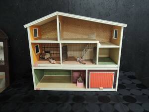 Dockskåp med Garage