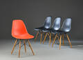 Charles Eames. Sæt på fire skalstole, model DSW 4 