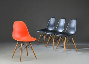 Charles Eames. Sæt på fire skalstole, model DSW 4