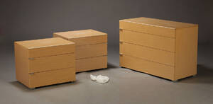 Par sengebord samt kommode, egetræ 3 Denne vare er sat til omsalg under nyt varenummer 4028995