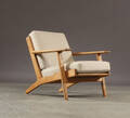 Hans J. Wegner. Lænestol model GE290 
