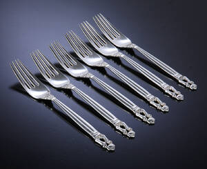 Georg Jensen. Konge  Acorn, seks middagsgafler af sølv, anno 1925 6  Denne vare er sat til omsalg under nyt varenummer 4833208
