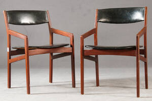 Paar Armlehnstühle mit schwarzem Skai-Bezug 2