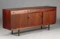 Dansk møbelproducent. Lav skænk, palisander, 1960erne