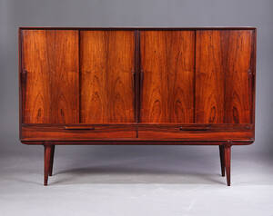 Oman Jun. Skænk af palisander, model 13