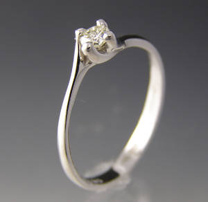 Solitaire ring ca. 0.16 ct. Denne auktion er annulleret - se nu vare 1957105