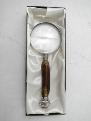 Förstoringsglas, med hornskaft