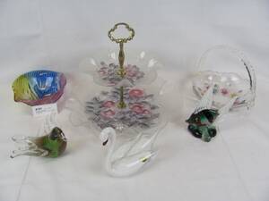 GLASDETALJER, BLA VÅNINGSKAKFAT O GLASDJUR