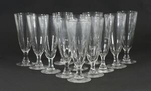 Ölglas på fot 12st, 1900-talets första hälft