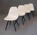 Charles  Ray Eames, 4 Schalenstühle 4