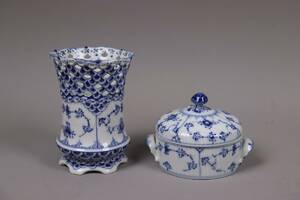 Royal Copenhagen, musselmalet, 2 delar