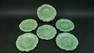 Assietter, 6 st, i flintgods, Upsala-EkebyGefle Porslinsfabrik. Kålbladsformat, ljusgrönt