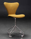 Arne Jacobsen. Kontorstol model 3117, Syveren