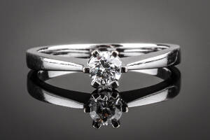 Brillantring af hvidguld 14 kt., solitaire, 0.26 ct.