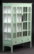 Vitrineskab, lys grøn antikbemaling