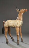 Stor figur af bemalet træ, antilope