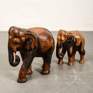 Elefanter, trä 2