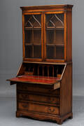 Engelsk chatol med vitrineoverdel - 1900-tallet 2