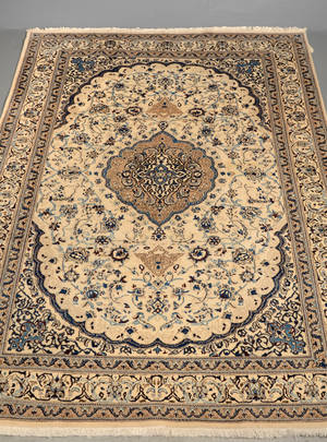 Håndknyttet Persisk Nain 338x250 cm