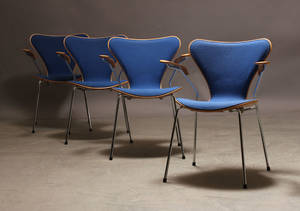 Arne Jacobsen, 7er armstole, model 3207 4 