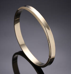 J.K.Terkildsen, København. Glat armring af 14 kt. guld