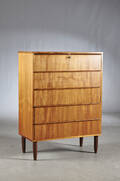 Dansk møbelproducent. Kommode af teak