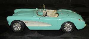 Plåtleksaksbil Corvette Modell 1957 Längd 24cm