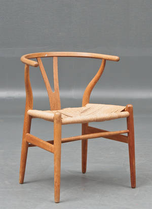 Hans J. Wegner. Y- stol med stel af massivt egetræ