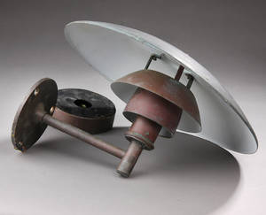 Poul Henningsen. Udendørs væglampe