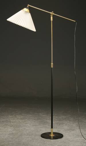 Aage Petersen  Le Klint. Standerlampe, model 349 