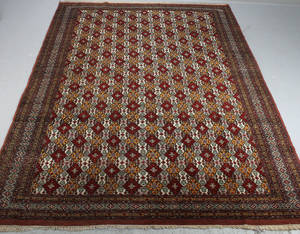 Handknuten kashmir matta.  341 x 252 cm. 