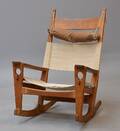 Hans J. Wegner. Gyngestol, Nøglehullet, model GE-673, egetræ 