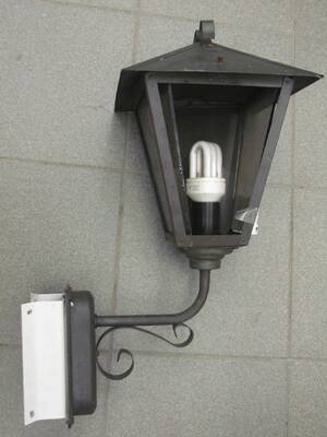 Vägglykta, Ytterbelysninig