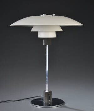 Poul Henningsen. PH 43 bordlampe