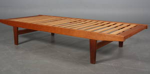Poul M. Volther. Daybed, eg.