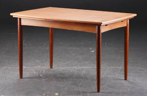 Spisebord med hollandsk udtræk, teaktræ. Dansk møbelproducent. 