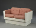 Rud Thygesen og Johnny Sørensen. Sofa model 4402