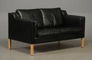 Stouby Møbler - 2-pers. sofa med sort læder 