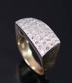 Ring af 18 kt guld hvidguld med brillanter ca 1.28 ct