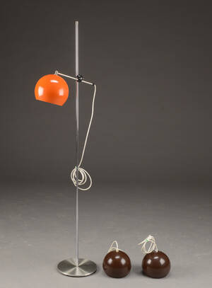 Lampeproducent. Standerlampe samt par pendler 3