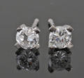 Earrings in 14k set with brilliant cut diamonds 0.60 ct 