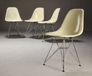 Charles Eames. Sæt på fire vintage glasfiber stole, model DSR 4 