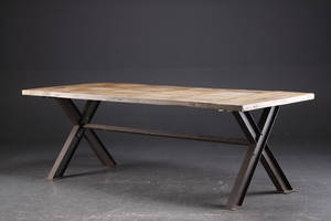 LangbordSpisebord i fransk antik landstil. Af genanvendt gammelt elmetræ