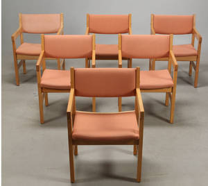 H.J. Wegner. Seks armstole i massiv eg. 6 