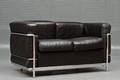 Le Corbusier. LC2 Fritstående to-pers. sofa