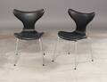 Arne Jacobsen. Et par stole Mågen model 3108..2 Denne vare er sat til omsalg under nyt varenummer 4812349